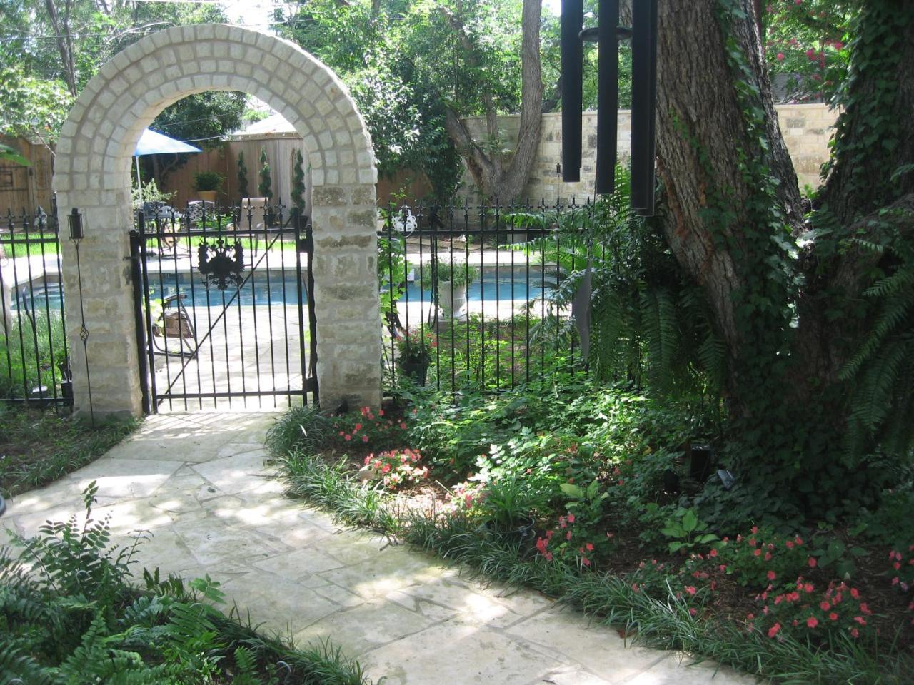 אוסטין Strickland Arms Bed And Breakfast מראה חיצוני תמונה